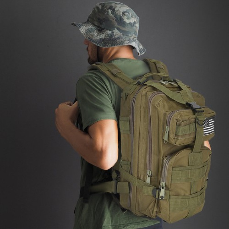 Kleiner grüner Rucksack 25L
