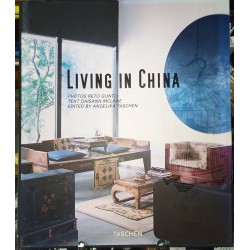 Living in China / Angelika...